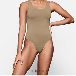 Skims Soft Smoothing Bodysuit